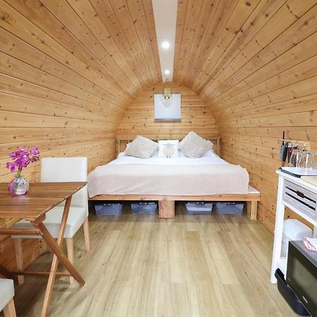 Villa The Pod At Bank House Farm Stafford Exterior foto
