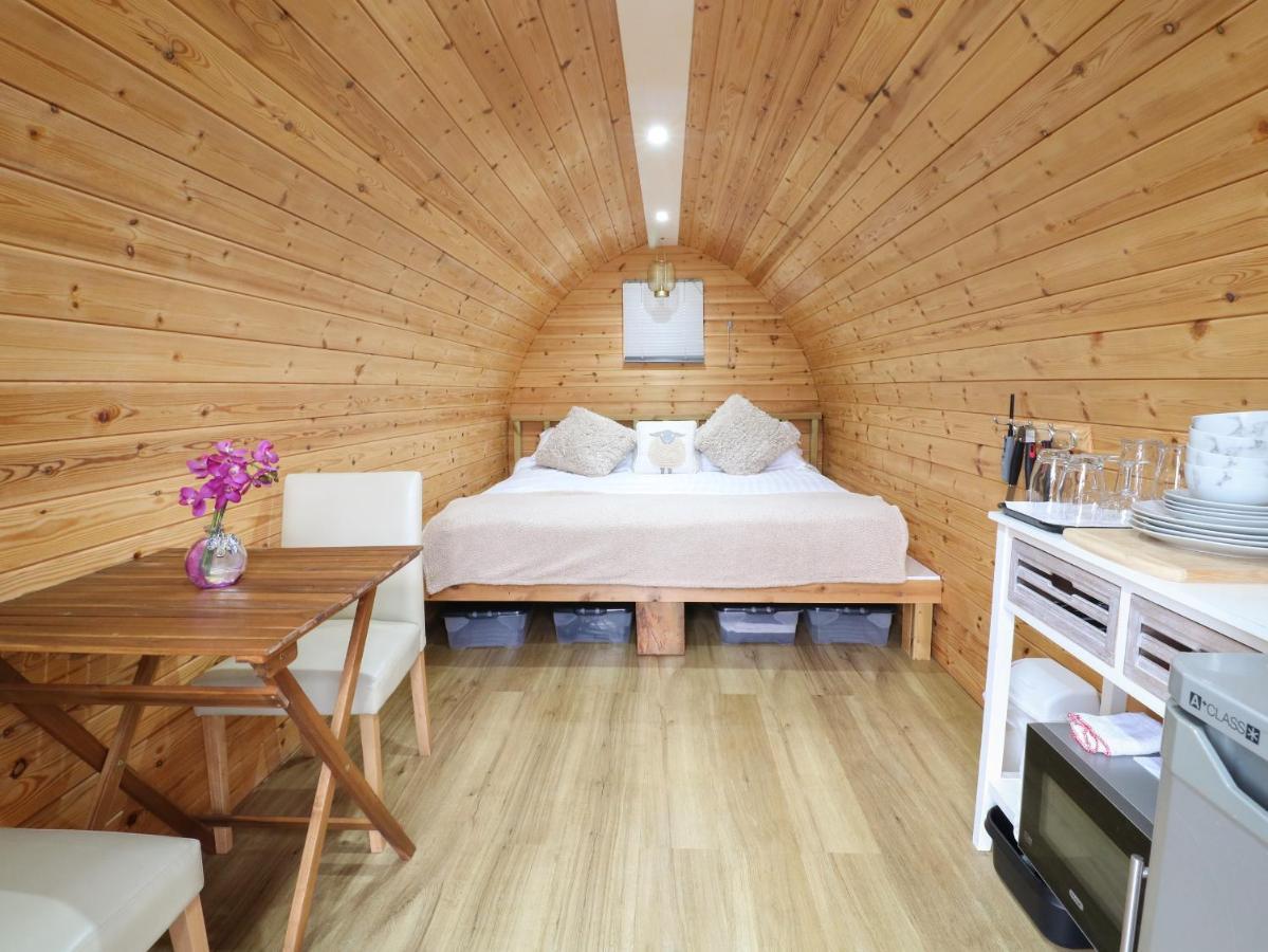 Villa The Pod At Bank House Farm Stafford Exterior foto