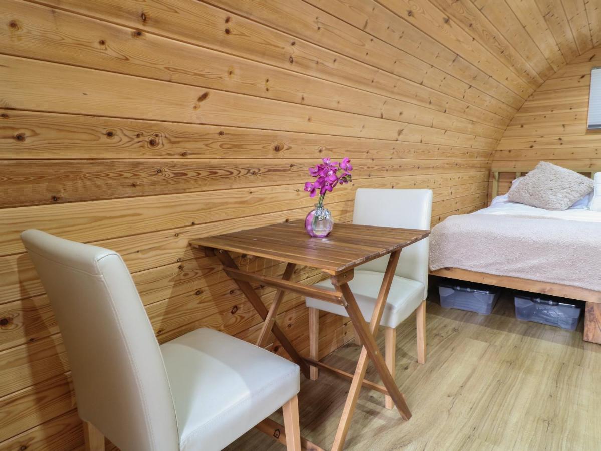 Villa The Pod At Bank House Farm Stafford Exterior foto